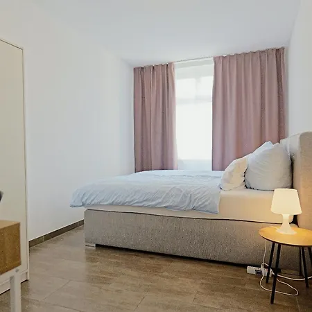 Spacious Family In Apartment